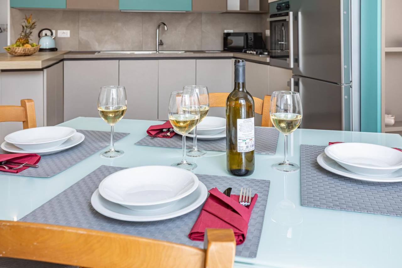Appartamento Hostly - Tarsia 50-beautiful Terrace On Napoli
