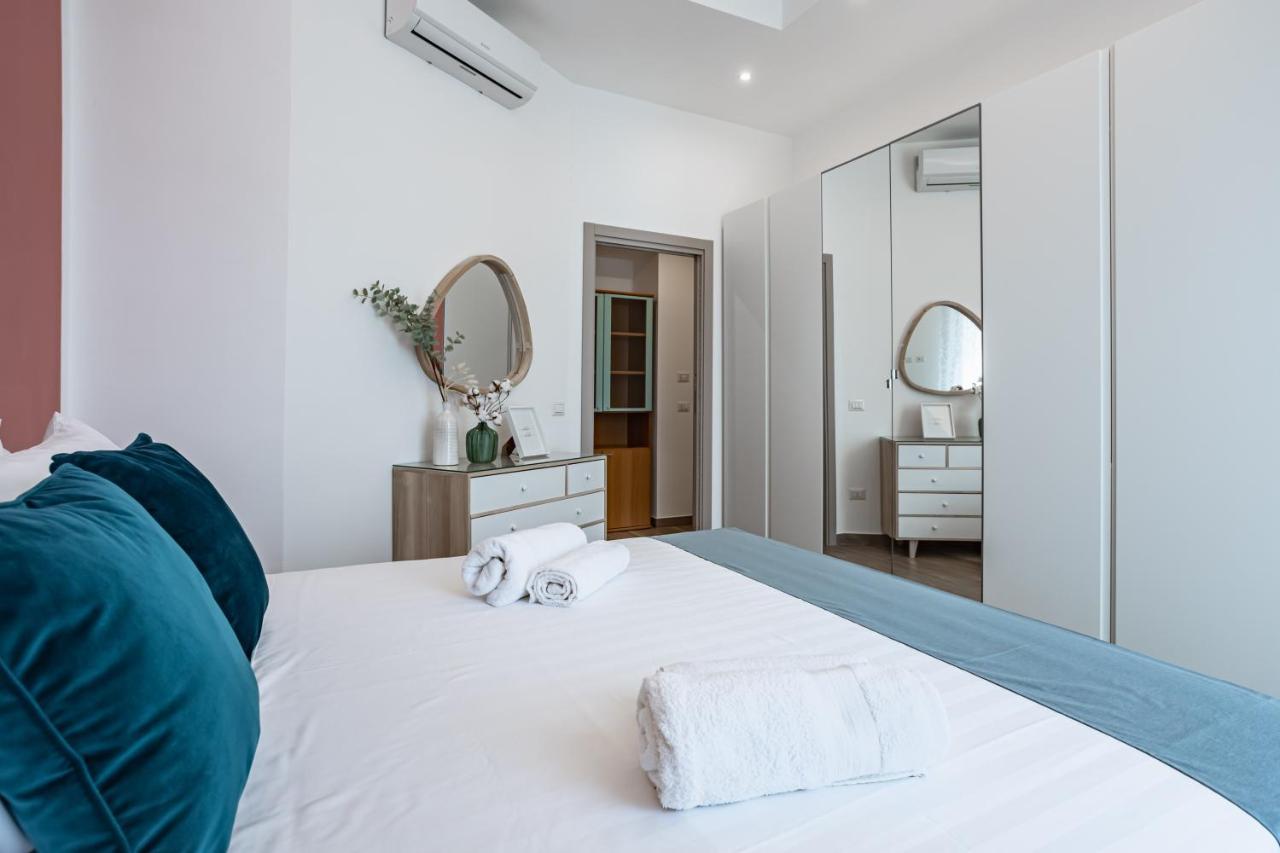 Appartamento Hostly - Tarsia 50-beautiful Terrace On Napoli